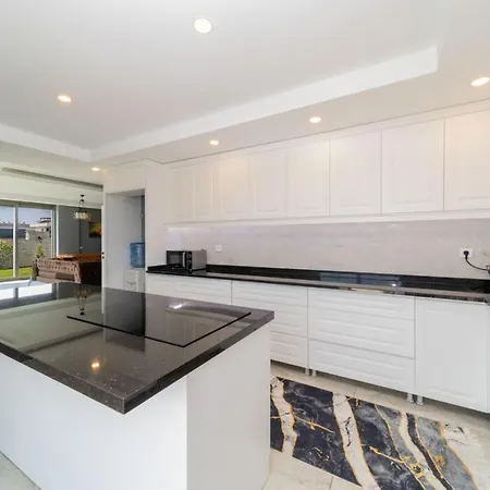 Villa Luxury With Private Pool Close To Lara Beach *