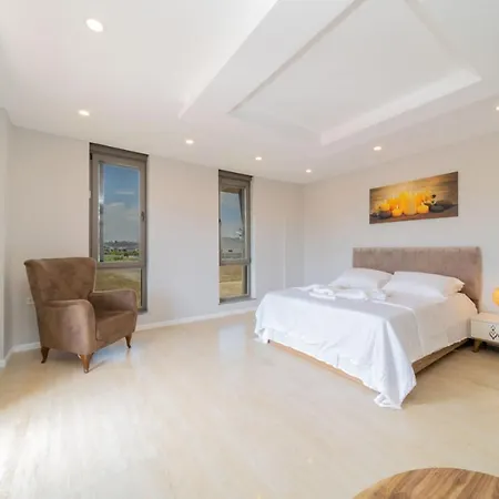 Villa Luxury With Private Pool Close To Lara Beach