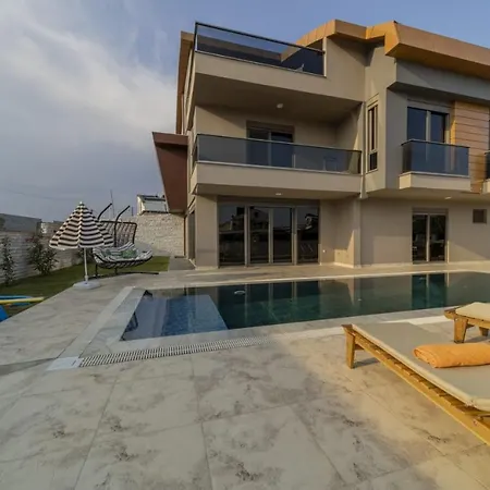 Luxury With Private Pool Close To Lara Beach 4*